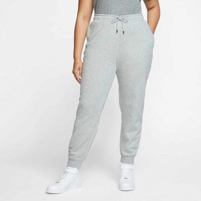 Sportswear Essential Bukser Plus Size fra Nike