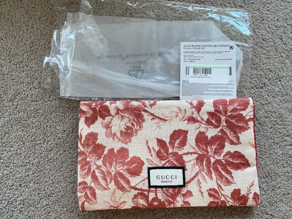 , Bloom, Flap Pouch, Gwp Pouch For Women fra Gucci