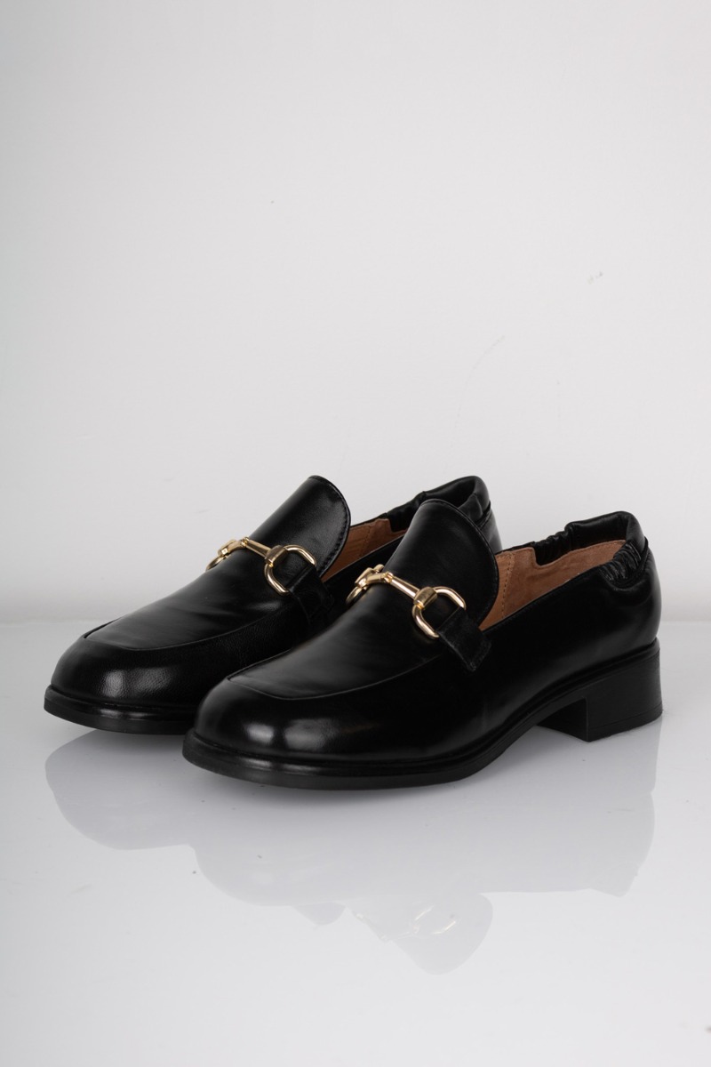 Sko  Maui Buckle  Black fra Pavement hos Lykke by Lykke 5715638041022