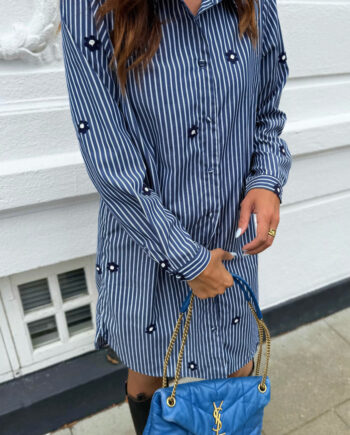 Say Ina Copenhagen Skjortekjole Katrina Navy Blue Striped    Embroidery Flower