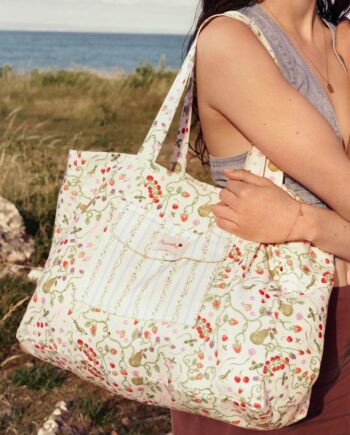 Maanesten Taske Big Canvas Garden Magic Ivory