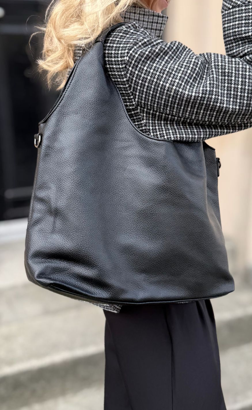 Chosen Taske Daniella Black