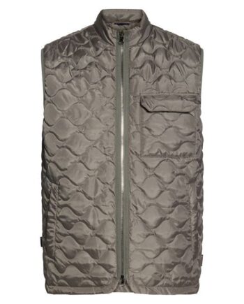 Andrewsi Vest