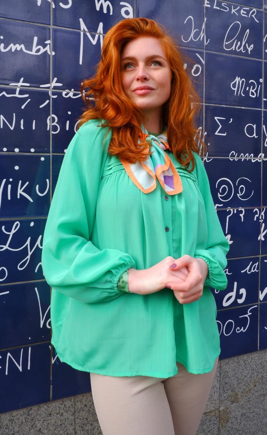 Black Colour Bluse Luna Bao Vibrant Green
