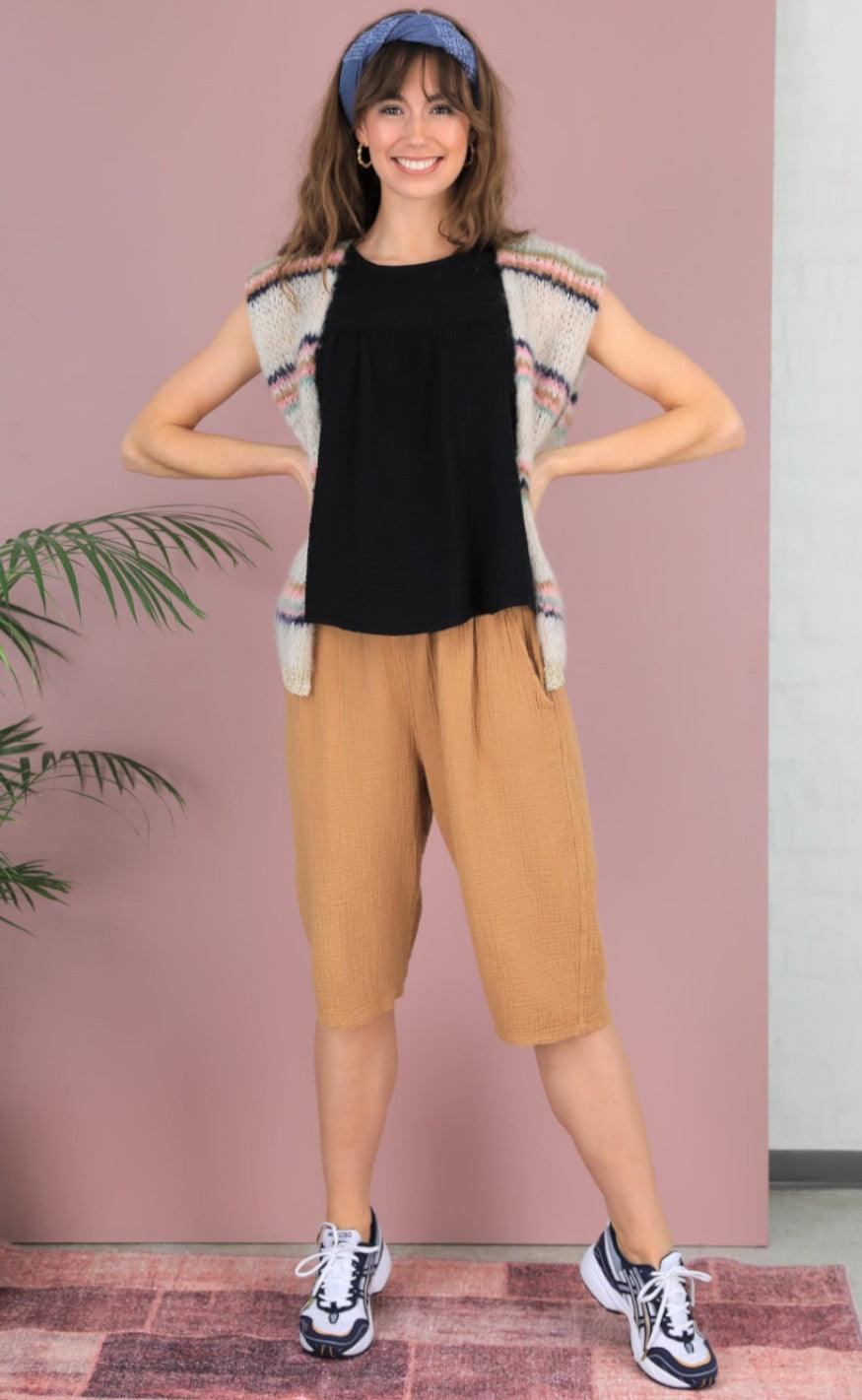 Black Colour Shorts Dune Camel