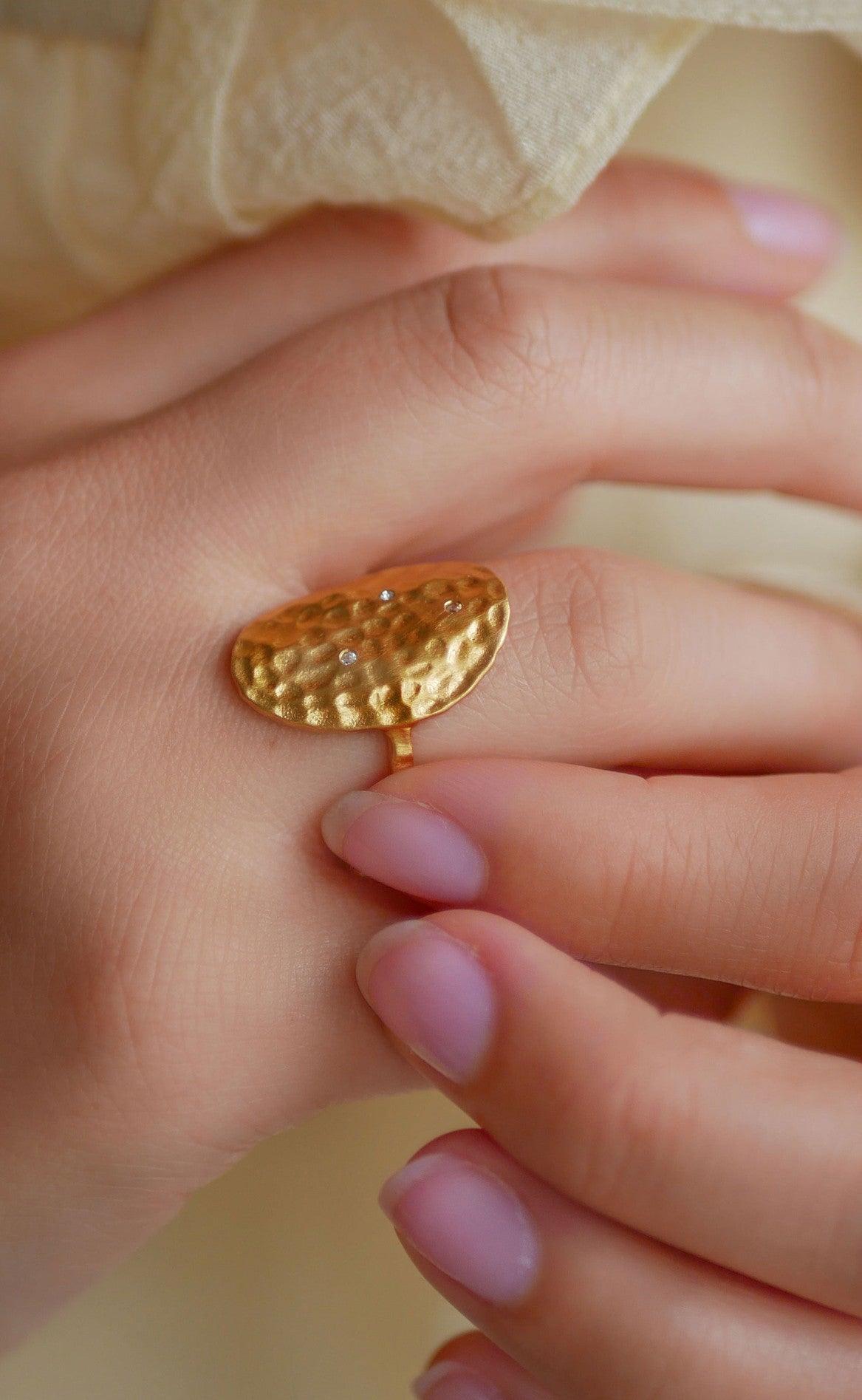Enamel Copenhagen Ring Zola Clear Gold Colour