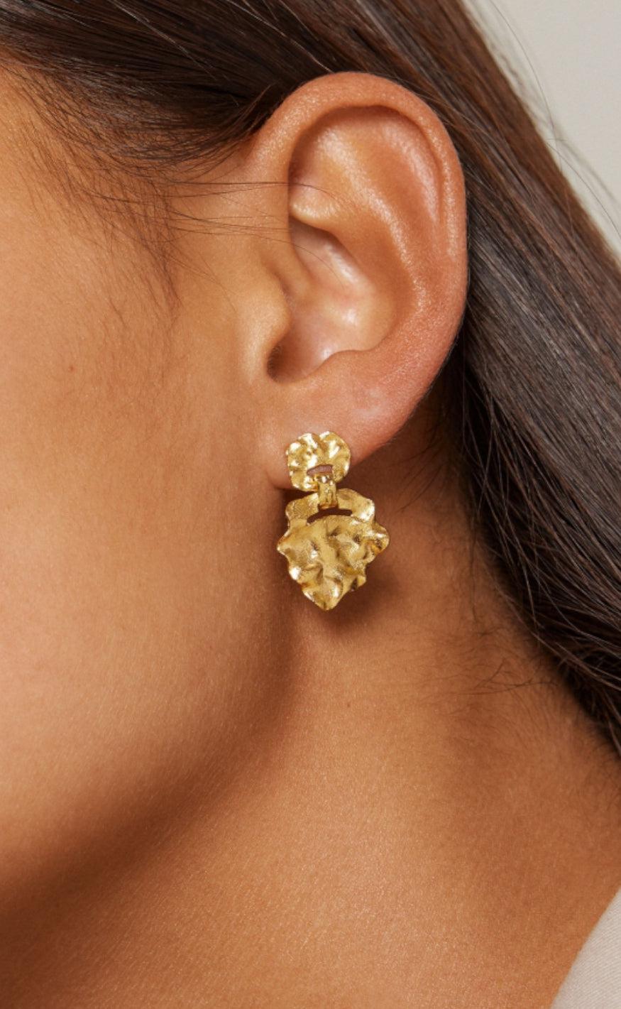 Enamel Copenhagen øreringe Windy Small Gold Colour