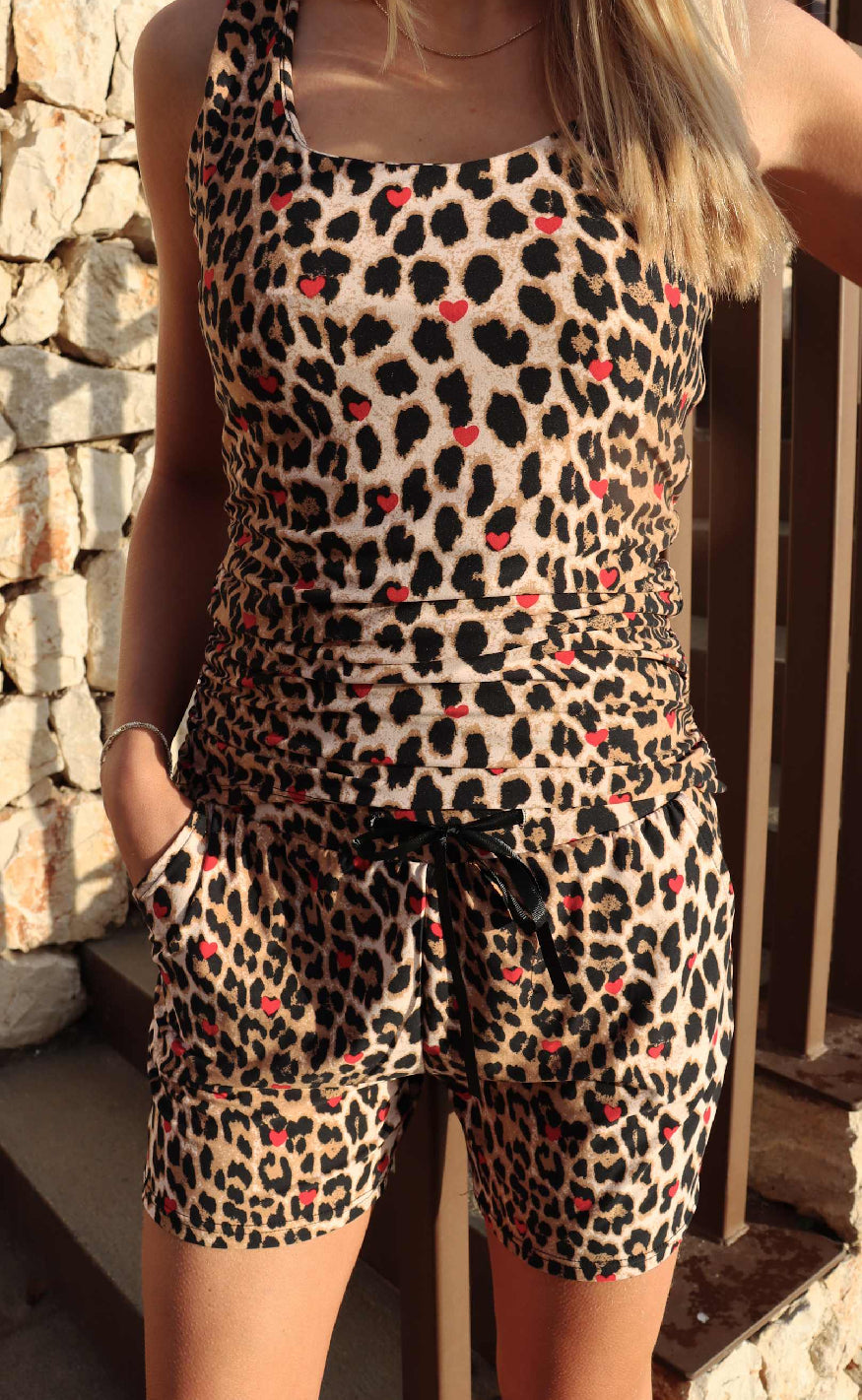 Liberte Top Alma Turn Lux Leo Red Heart