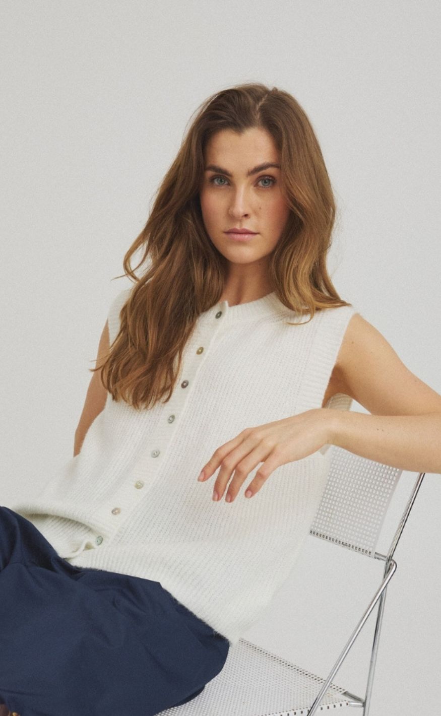 Luxzuz Strik Vest Bit Cream