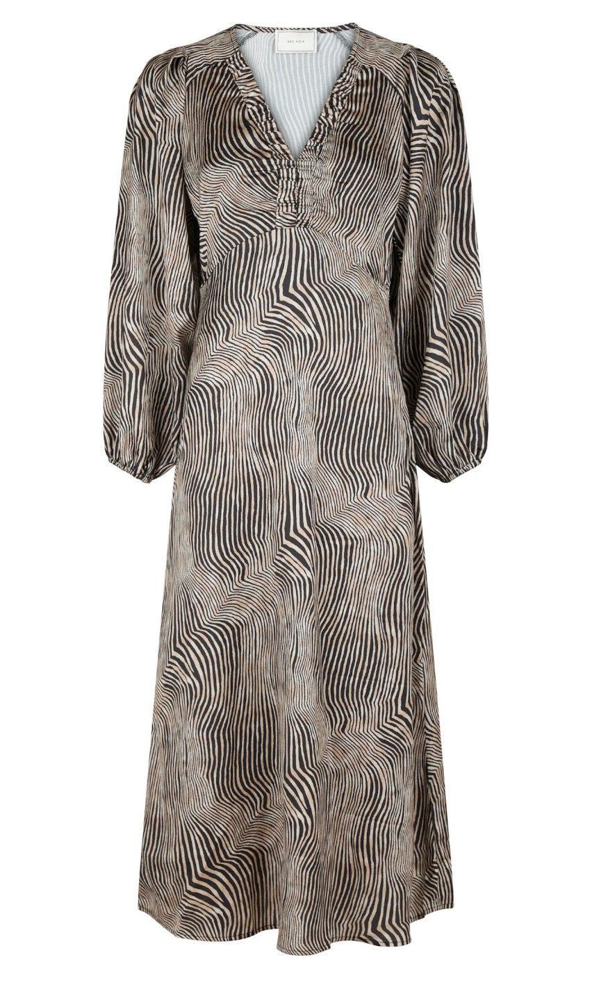 Neo Noir Kjole Isobel Floating Wave Dark Sand