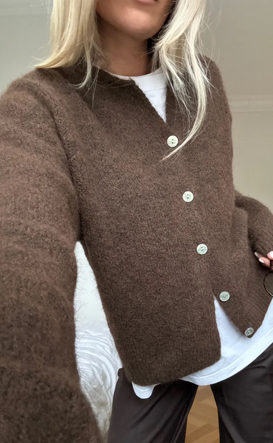 Noella Cardigan Mata Chocolate