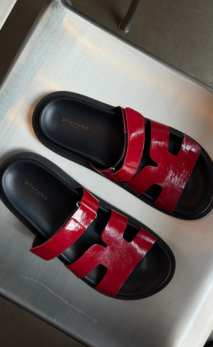 Phenumb Sandal Echo Red