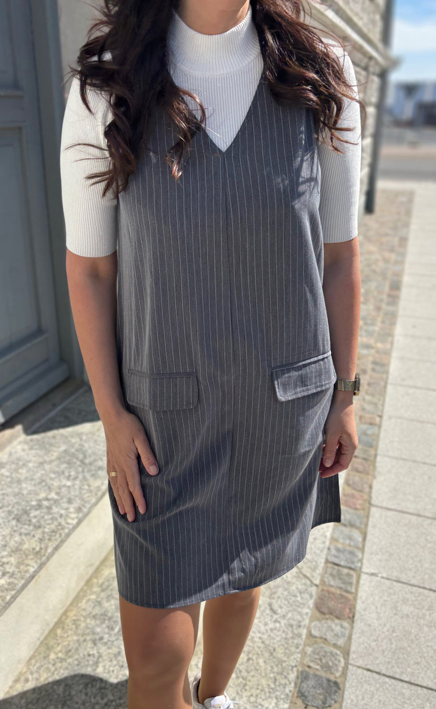 Say Ina Copenhagen Kjole Jessi Spencer Grey Pinstripe