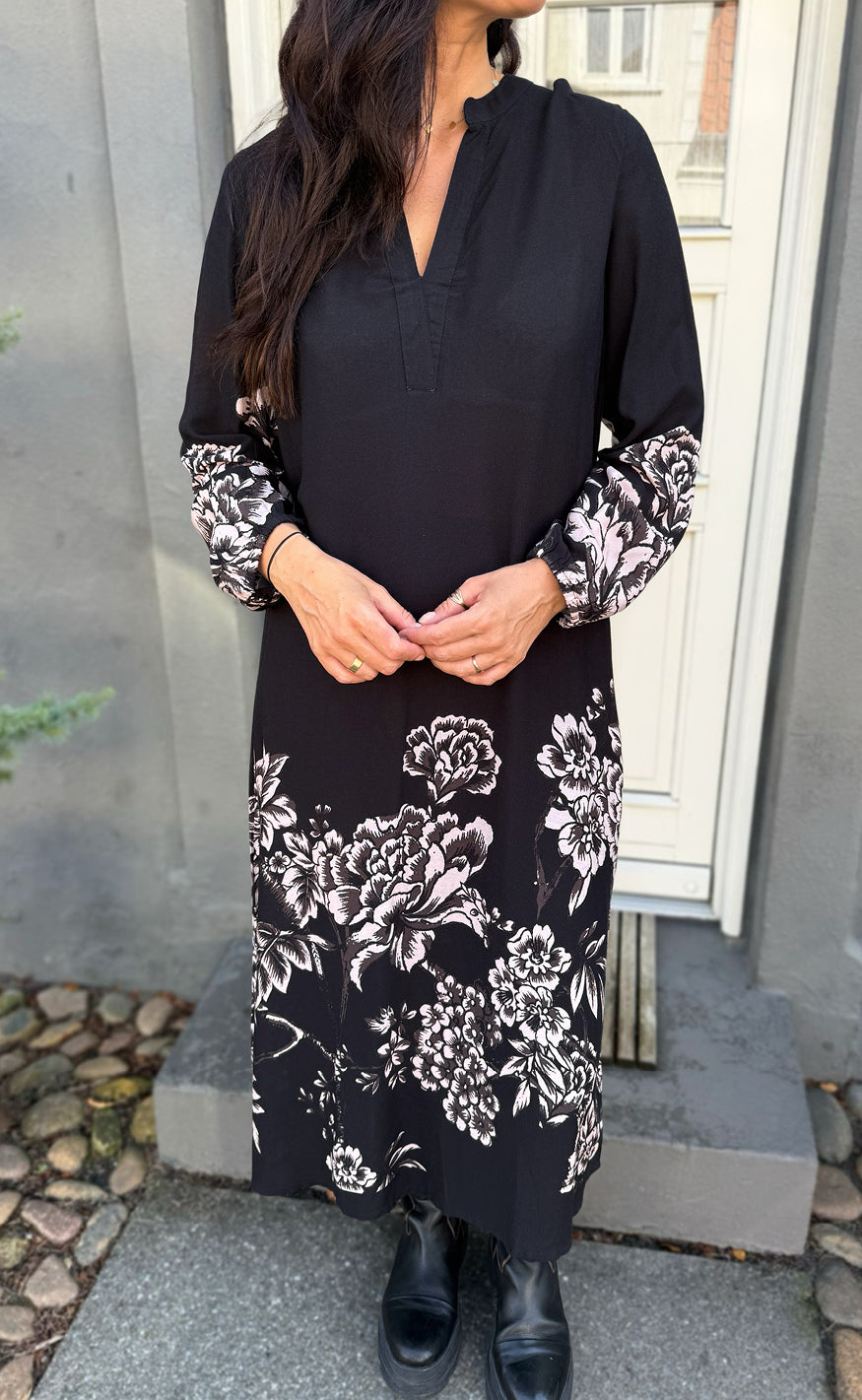Say Ina Copenhagen Kjole Kae Black Flowers