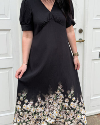 Say Ina Copenhagen Kjole Mirabelle Black    Flowers