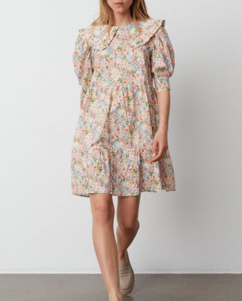 Sofie Schnoor Kjole S221227 Flower Mix