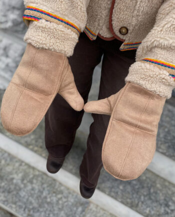 Black Colour Vanter Ryan Camel