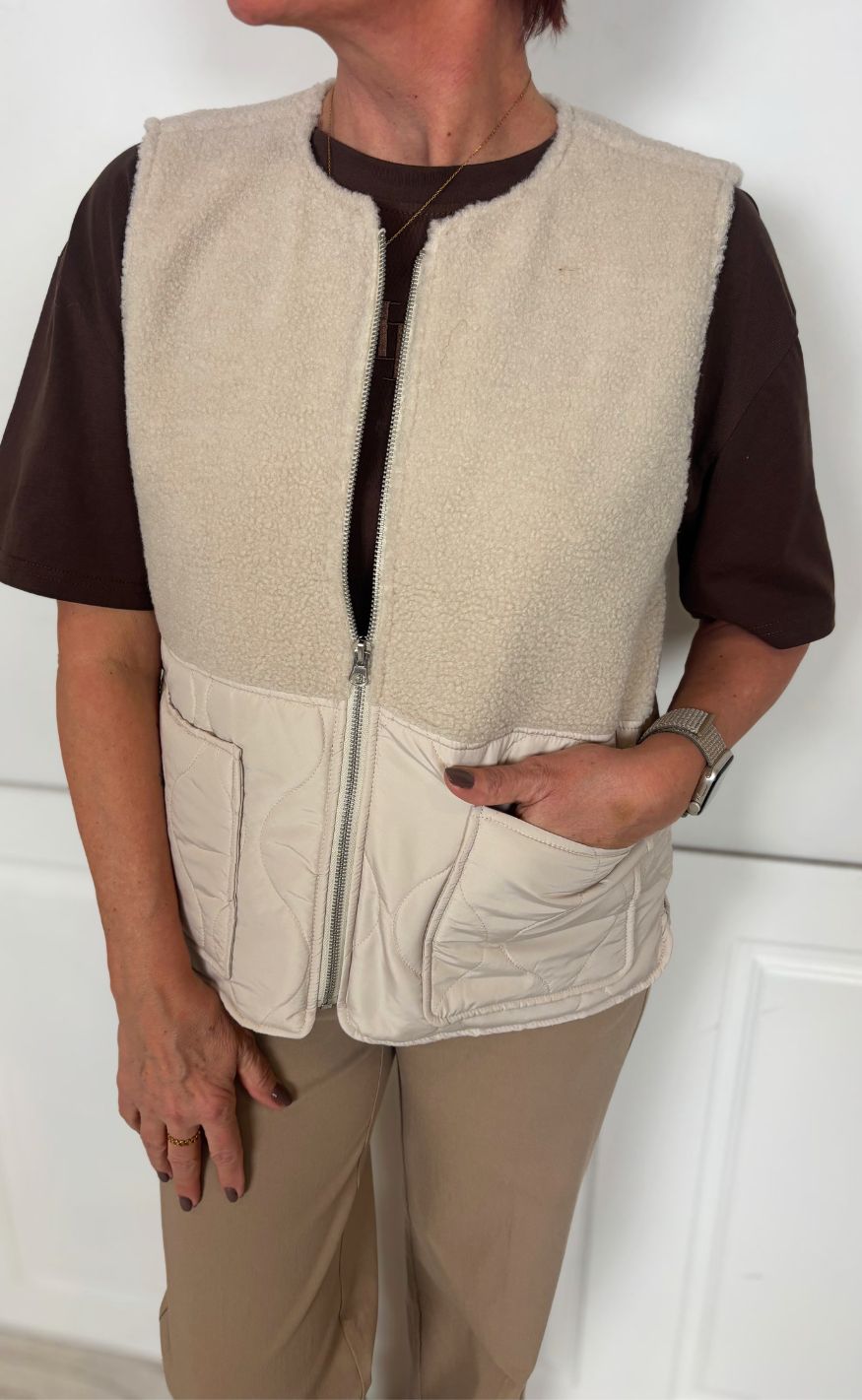 Freequent Vest Amra Moonbeam