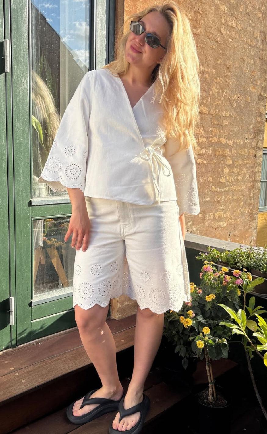 Global Funk Bluse Sunany-  White