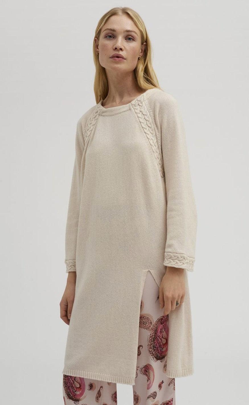 Gustav Strik Huma Ivory