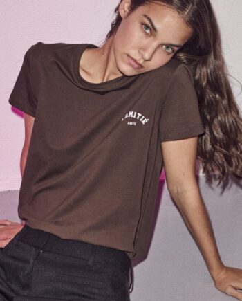 Haute   39 Amitié  -shirt Mini Curve Logo   Mocca