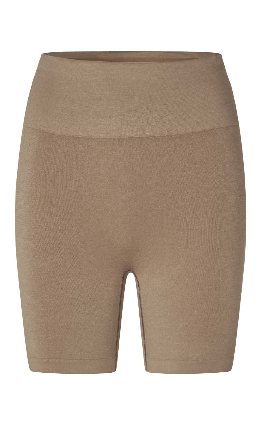 Lykkeland Ateliér Shorts Honest Midwaist Nougat