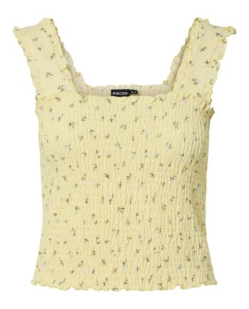 Pieces Top Betty French Vanilla Flower