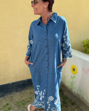 Say Ina Copenhagen Kjole Debbie Light Blue    Embroidery