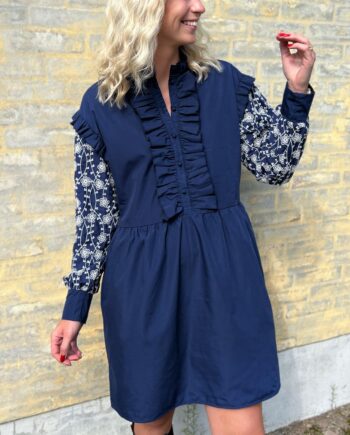 Say Ina Copenhagen Kjole Emily Broderi Navy Blue   White