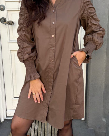 Say Ina Copenhagen Kjole Rina Ruffle Dark Brown