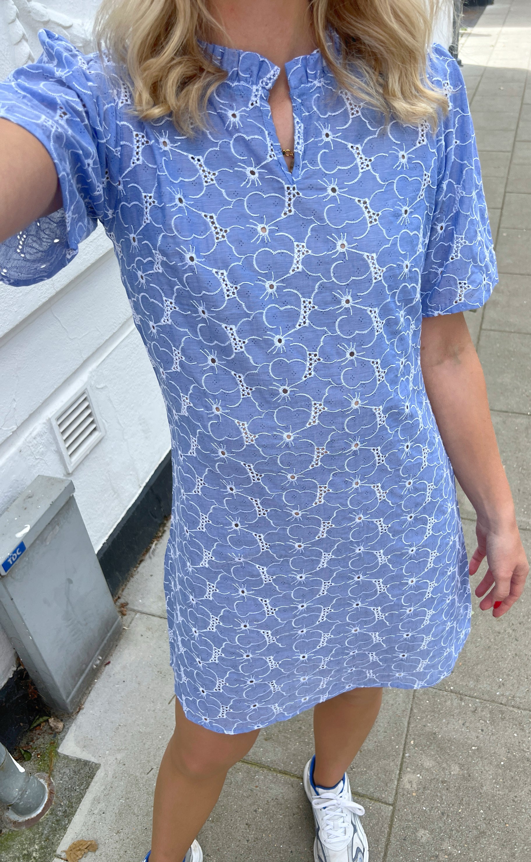Say Ina Copenhagen Kjole Salina Blue Embroidery Flower