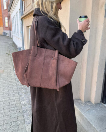 Say Ina Copenhagen Taske Amanda Brown Faux Suede