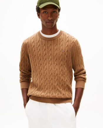 Classic Cable Crew Neck