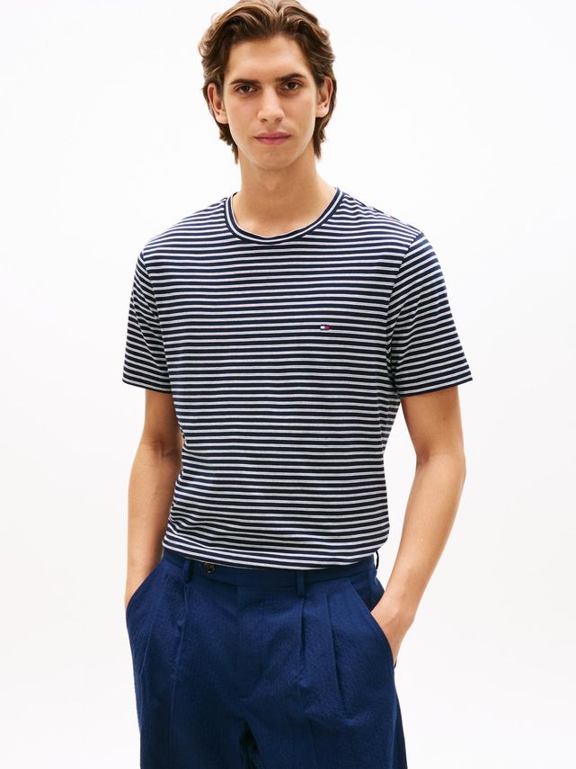 Ess Seasonal Reg Fit Stripe Tee